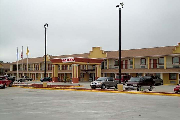 Sands Inn & Suites