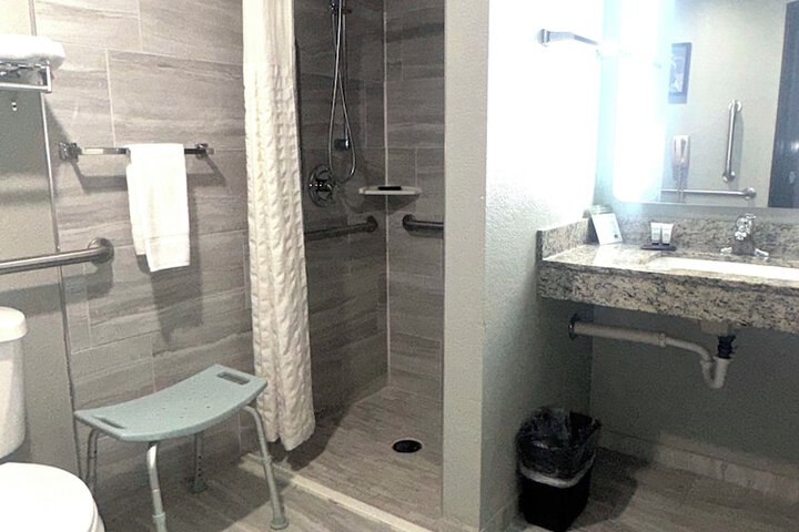 AmericInn by Wyndham White Bear Lake St. Paul