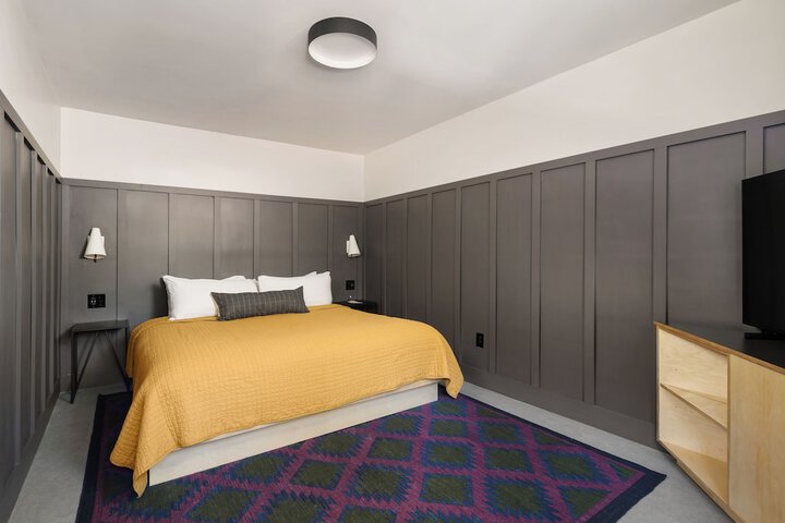 Room 59 of 119