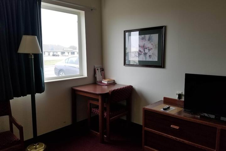 Room 183 of 232