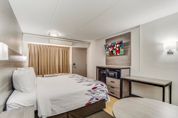 Room 18 of 36