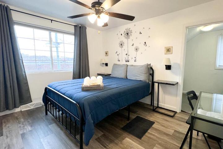 Sunny Queen bedroom feel like home!!