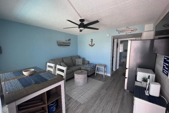 Room 22 of 38