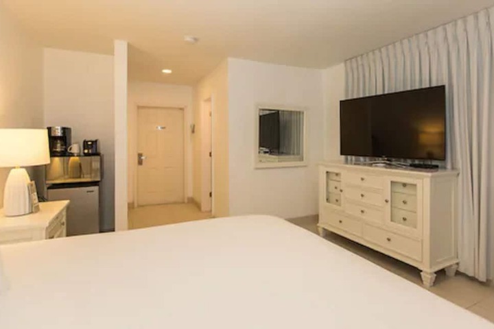Room 25 of 50