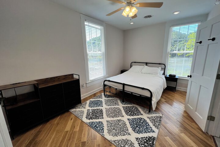 Room 5 of 60