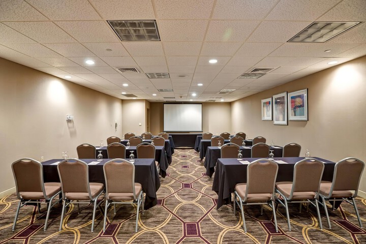 DoubleTree by Hilton Downtown Wilmington - Legal District