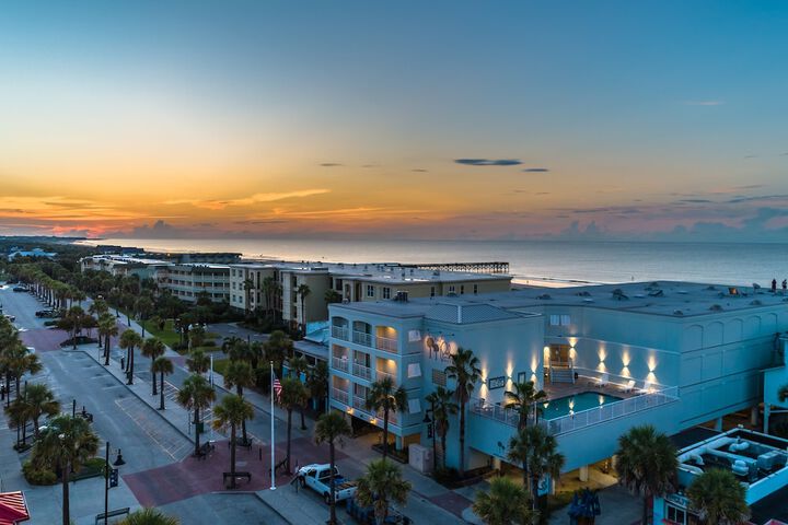 The Palms Oceanfront Hotel