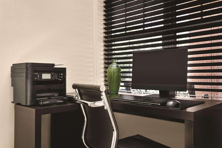 Business Center 29 of 29