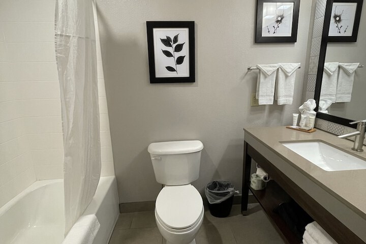 Room 12 of 35