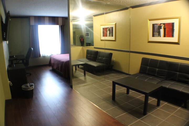 Room 50 of 125