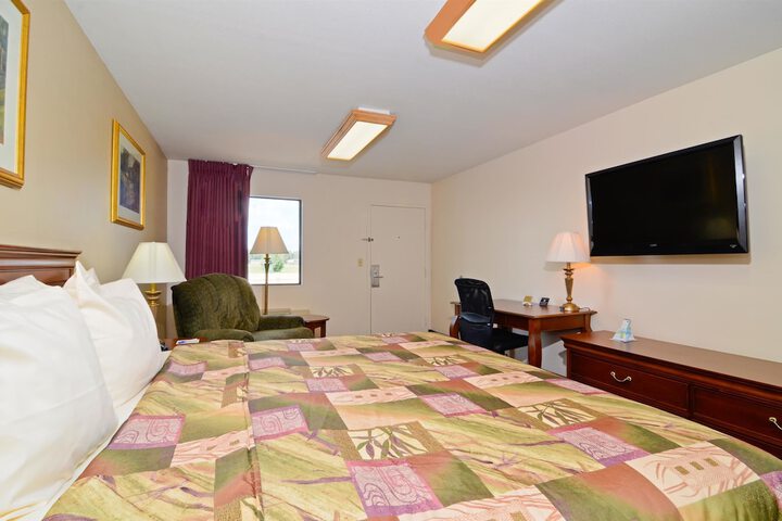 Room 37 of 46