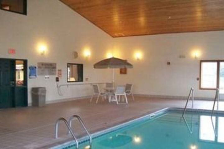 Norwood Inn and Suites