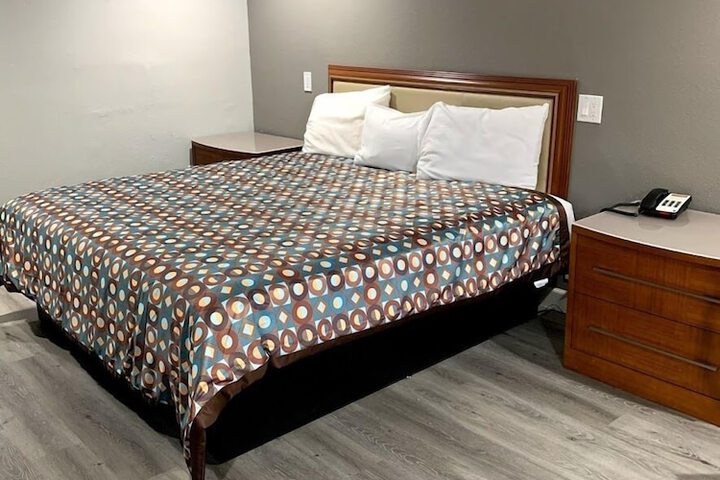 Room 46 of 69