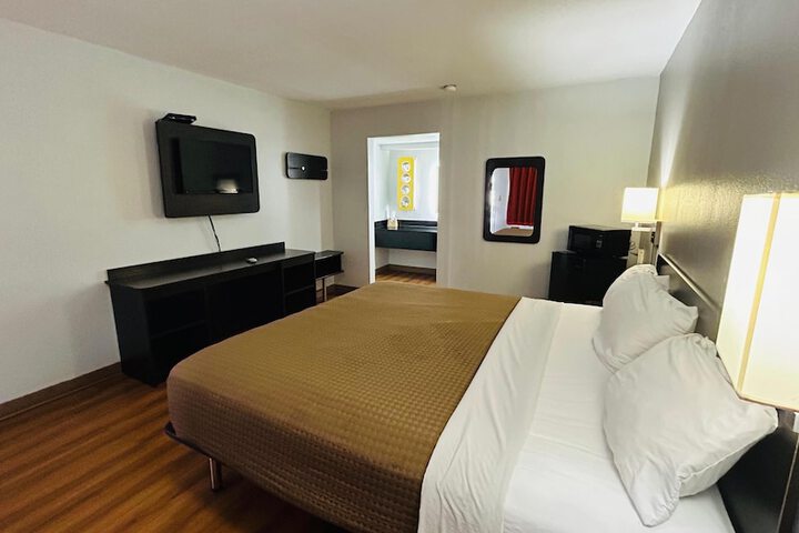Room 25 of 45