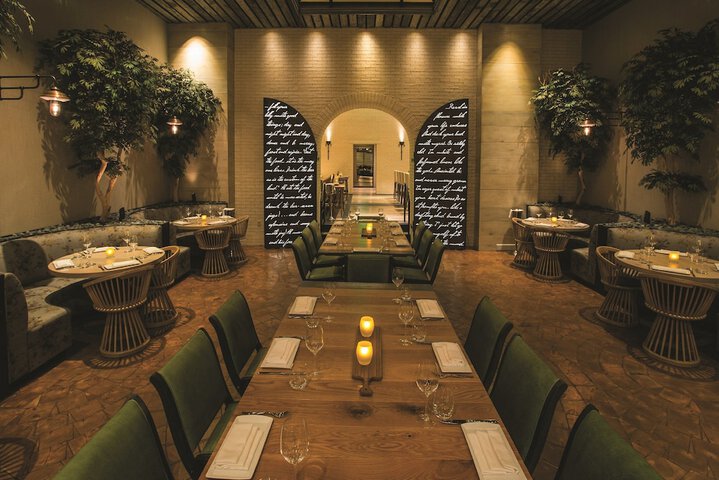 Dining 80 of 99