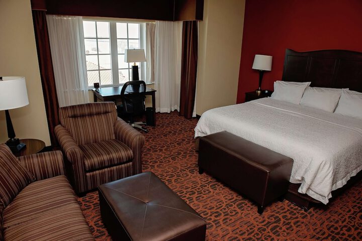 Room 18 of 48
