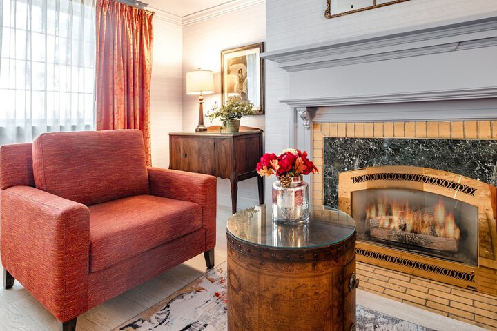 Red Coach Inn