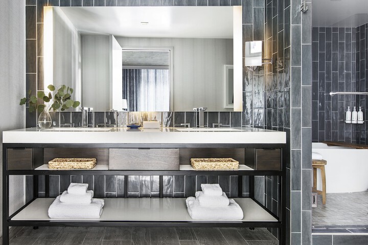 Kimpton Rowan Palm Springs Hotel by IHG