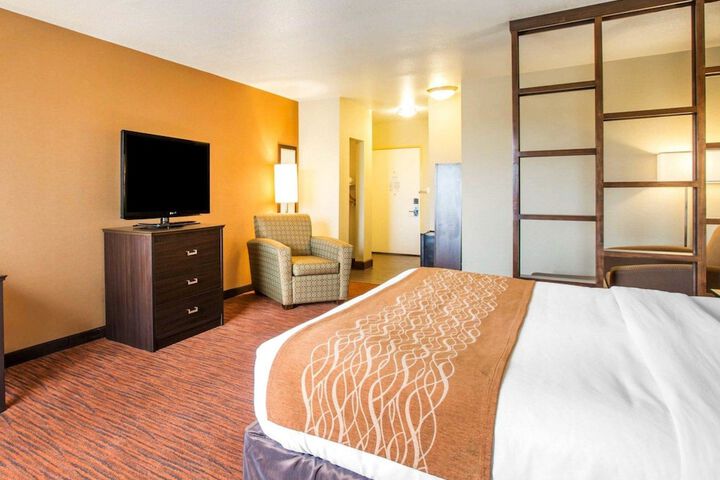 Room 16 of 30