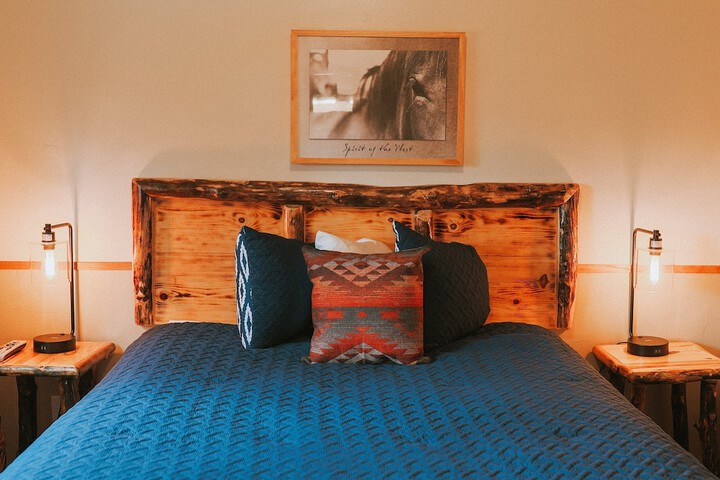 Room 15 of 27