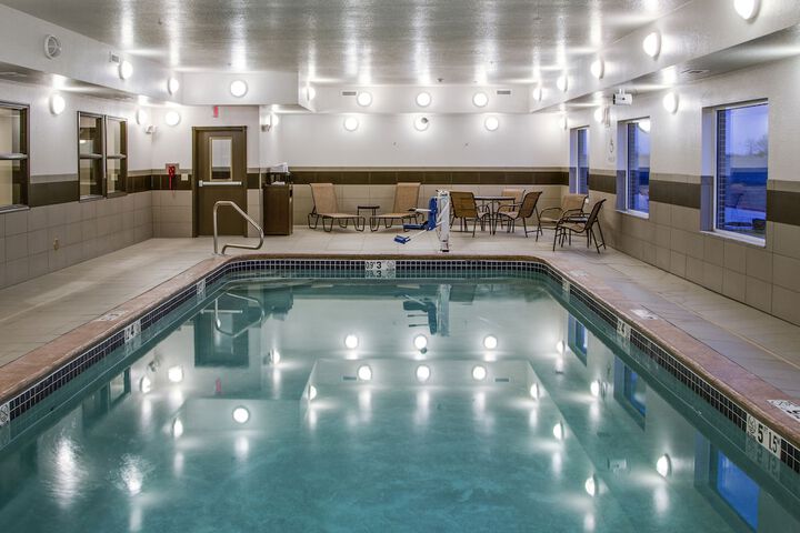 Holiday Inn Express & Suites Nevada by IHG