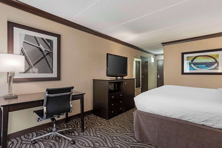 Kingston Regency Inn
