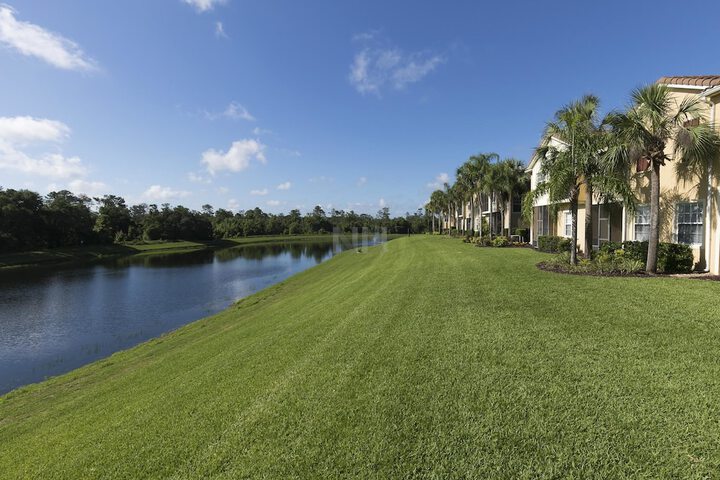 3 Beds Townhouse Super Close Disney