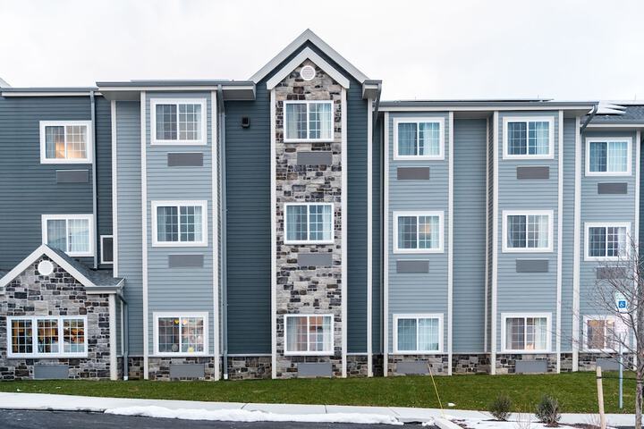 Microtel Inn & Suites by Wyndham Carlisle