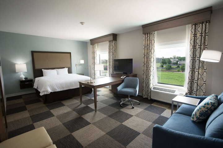 Room 14 of 28