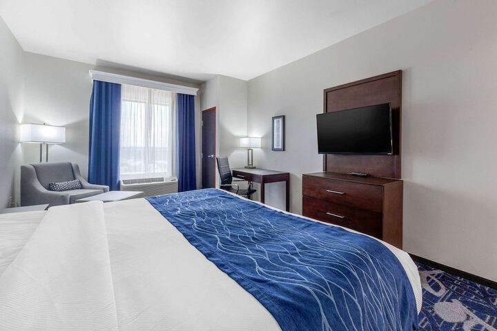 Room 9 of 35