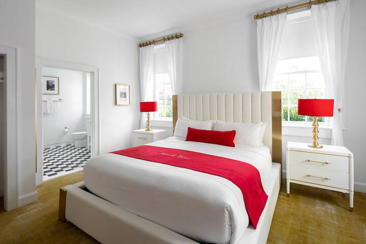 Room 20 of 97