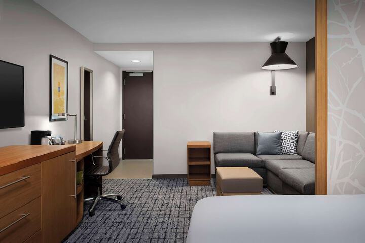 Hyatt Place Boulder / Pearl Street