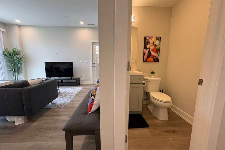 4BR Townhouse with Parking - WV rep 3