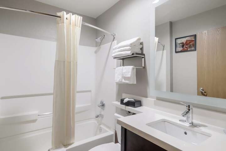 Quality Inn & Suites North Mesquite I-30