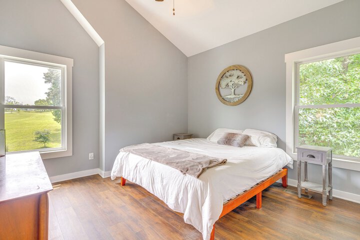 Serene Travelers Rest Apartment: 7 Mi to Downtown!