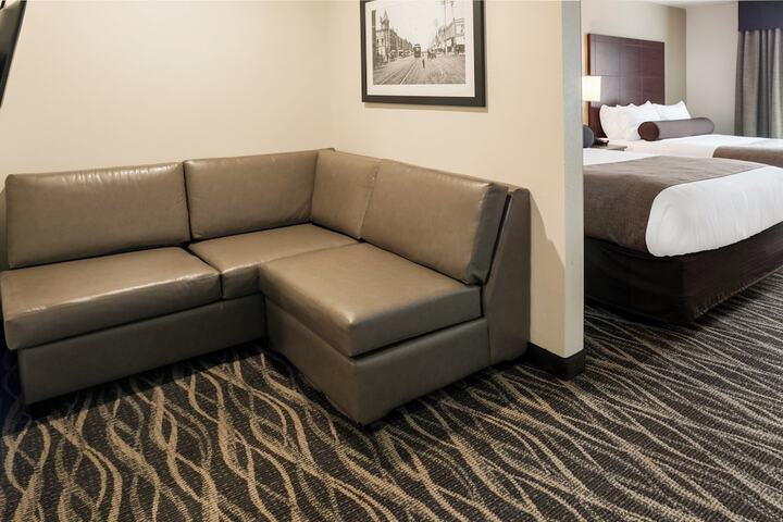 Room 15 of 52