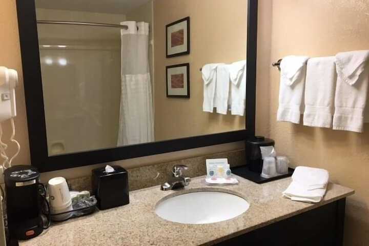 Comfort Inn & Suites Peachtree Corners