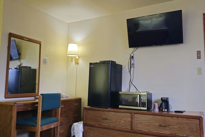 Room 15 of 46