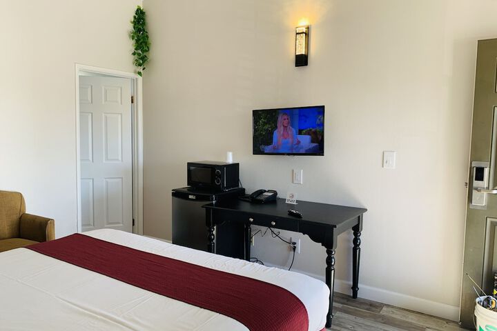 Room 28 of 36
