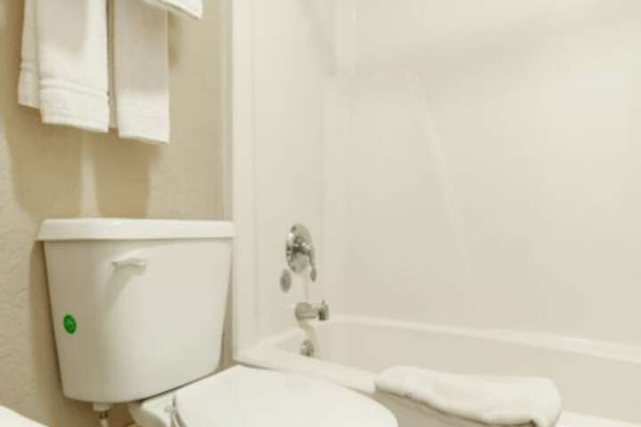 Room 65 of 76