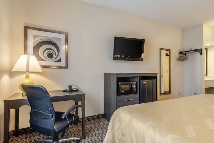 Room 14 of 35