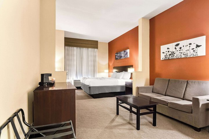 Room 31 of 60