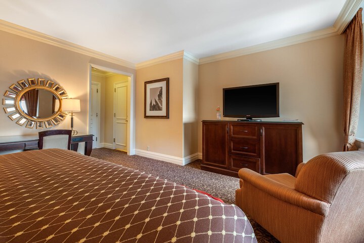 Omni William Penn Hotel
