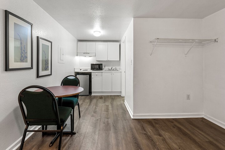 Room 21 of 70