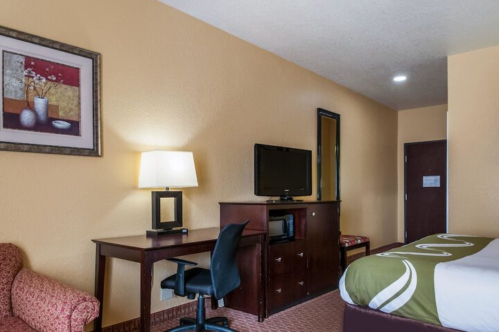 Room 19 of 32