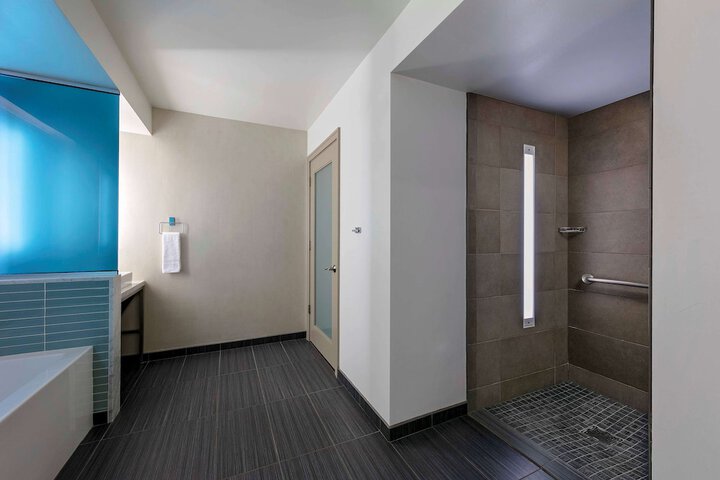 Room 47 of 149
