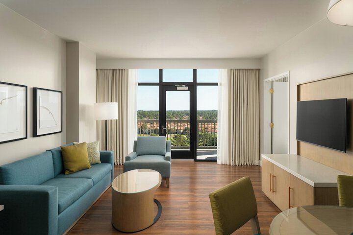 Hotel Effie Sandestin Autograph Collection