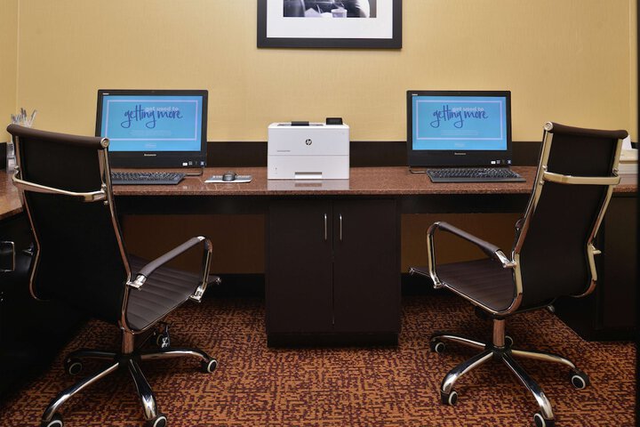 Business Center 38 of 39
