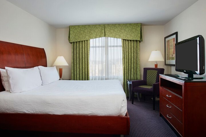 Room 16 of 36