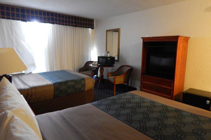 Room 18 of 27